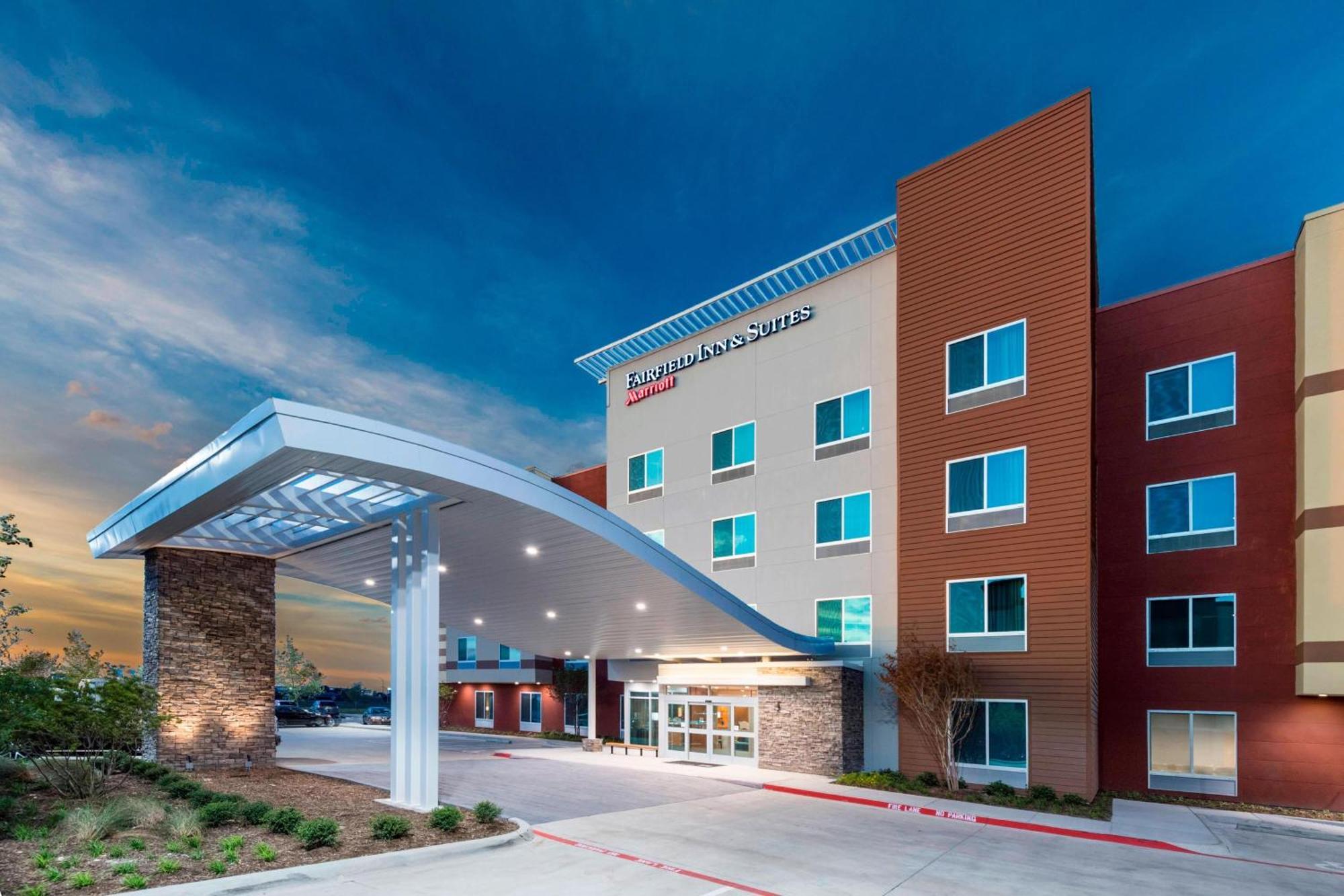 Fairfield Inn & Suites By Marriott Dallas Waxahachie Bagian luar foto